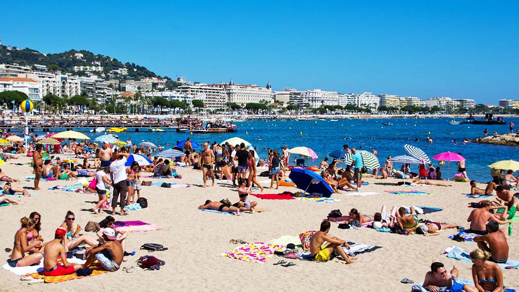 Cannes_beach