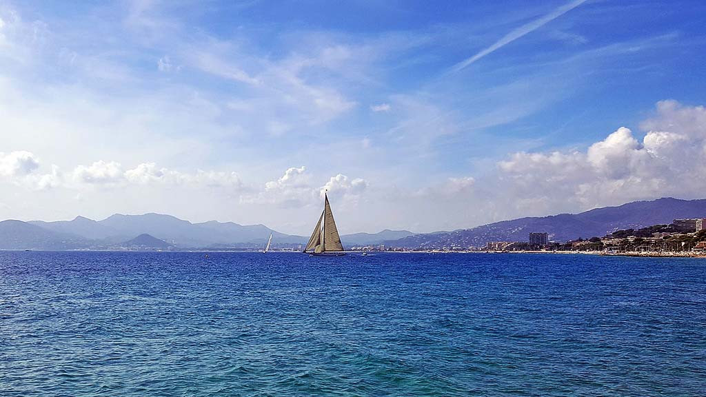 sea-2169263_1280